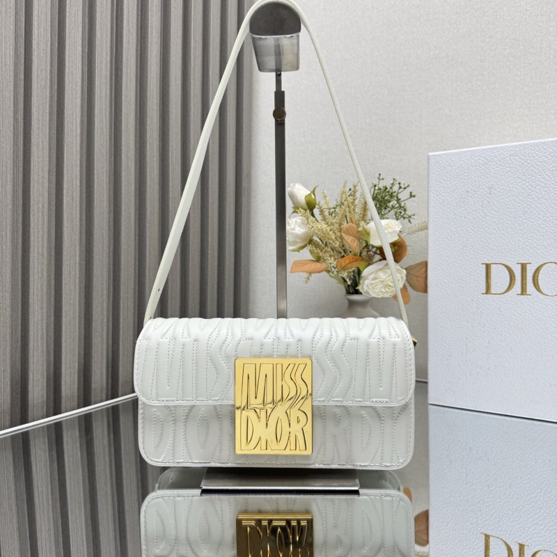 D*or top handle bags